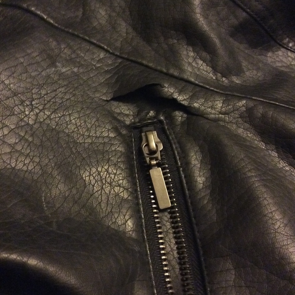 Pictures of tears on cat woman vest for @ksspeer